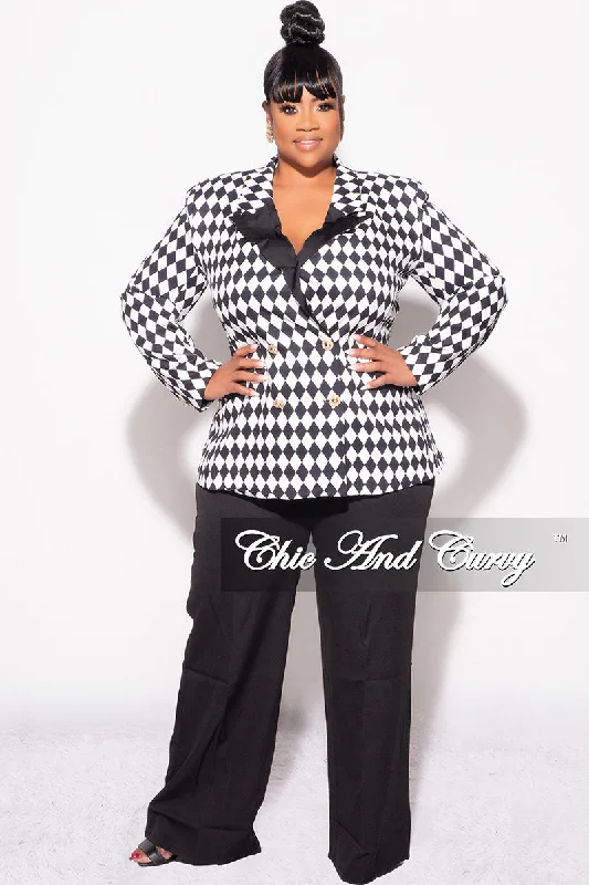 Final Sale Plus Size 2pc Pants Suit in Black and White Diamond PrintWomen's short sleeve tops