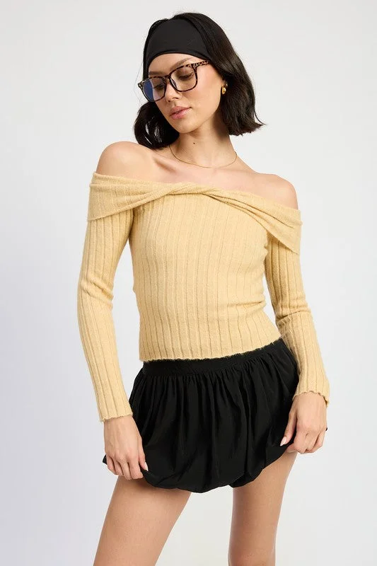 OFF SHOULDER SWEATER TOPRuffled Knit Tops