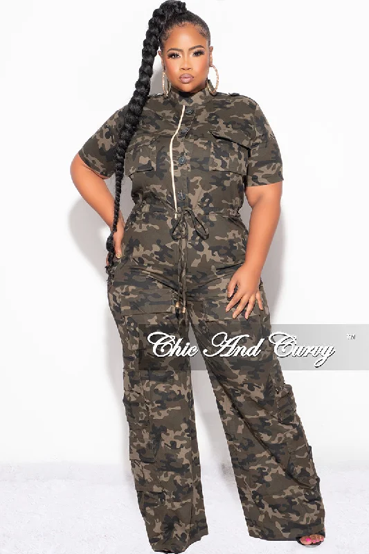 Final Sale Plus Size Button Up Short Sleeve Cargo Jumpsuit in Camouflage PrintLarge women's slim tops