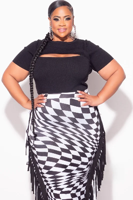 Final Sale Plus Size Top with Cutout in BlackWomen's fitness tops